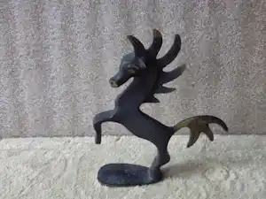 Walter Bosse - Cheval cabré en bronze (attribué à) verkocht voor € 85!