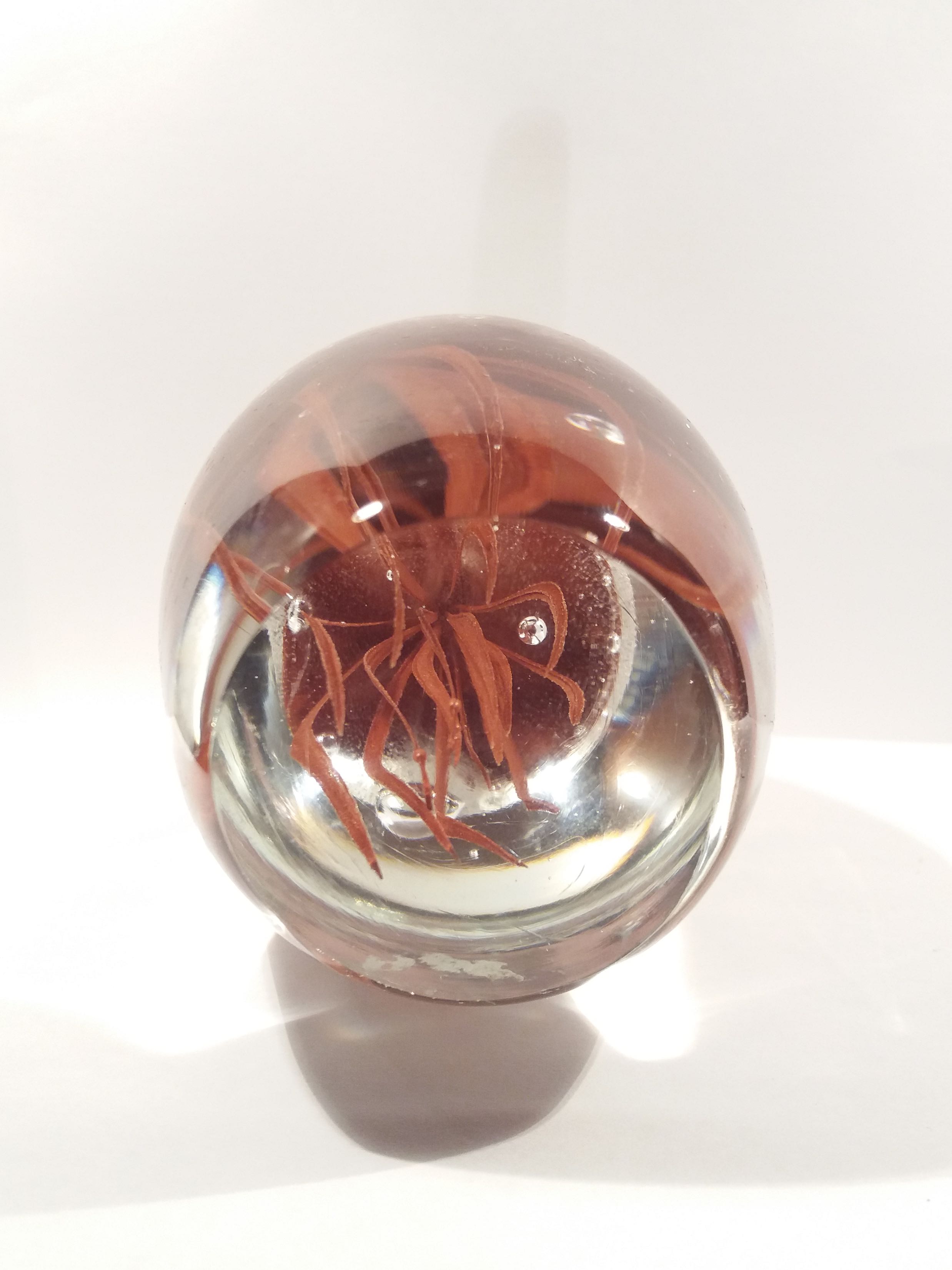 Niet of onleesbaar gesigneerd - 3D jellyfish Presse-papier Glow in the Dark kopen? Bied vanaf 1!