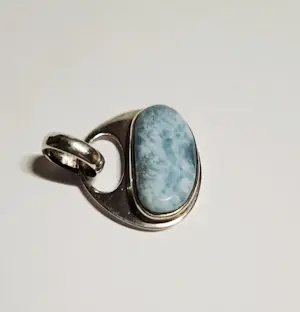 Nieuwe zilveren hanger met larimar kopen? Bied vanaf 40!