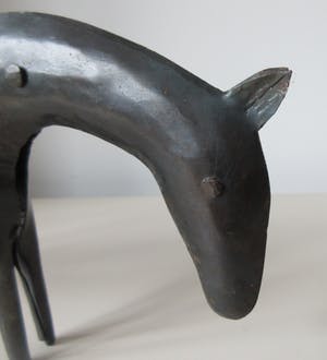 Niet of onleesbaar gesigneerd - naïef plaatstalen paard kopen? Bied vanaf 1!