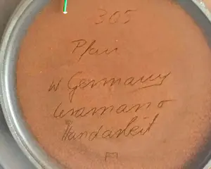 West Germany Ceramano - Wandteller Keramik mit Pfauenmotiv Mid-Century 1960er Jahre Größe 44 cm kopen? Bied vanaf 95!