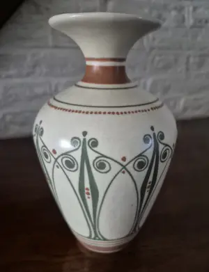 Plateel- en Tegelbakkerij De Distel - Vaasje Bert Nienhuis kopen? Bied vanaf 235!