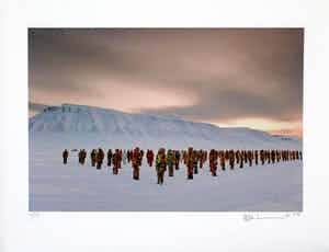 HA Schult - Handgesigneerde giclée: Trash People (Spitsbergen) verkocht voor € 65!