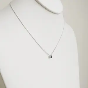 Saffieren hanger met ketting kopen? Bied vanaf 475!