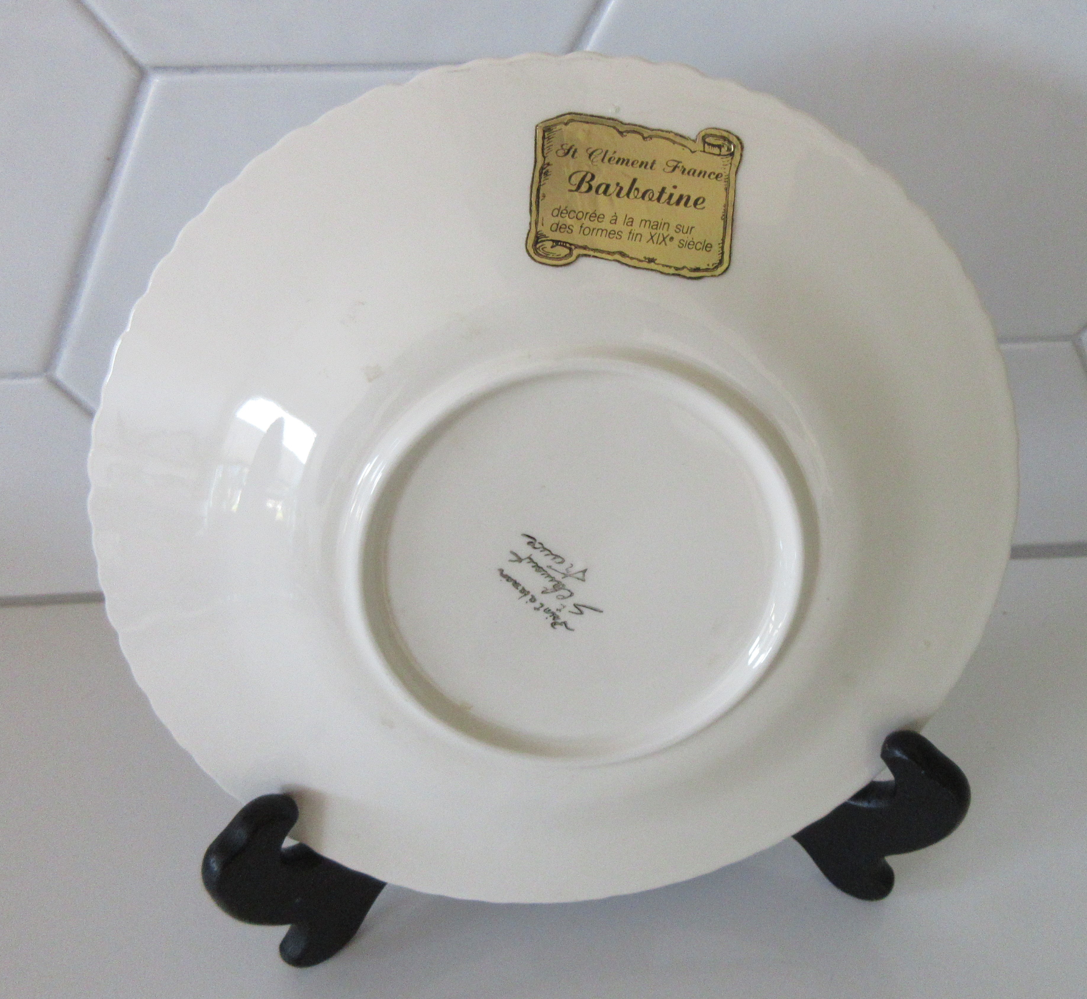 Niet of onleesbaar gesigneerd - Sarreguemimes & St. Clement - Twee Barbotine Majolica sierborden kopen? Bied vanaf 1!