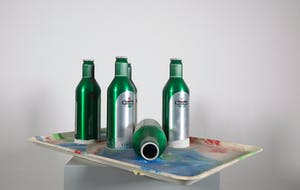 Theo Niermeijer - Compositie van bierflesjes op dienblad kopen? Bied vanaf 1!