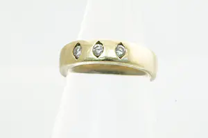 80 - Massieve 14krt geel-goud &  diamanten 3 steens ring ca. 0.15crt briljant kopen? Bied vanaf 300!