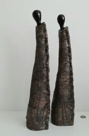 Niet of onleesbaar gesigneerd - abstracte figuren, handgemaakt 40 cm hoog kopen? Bied vanaf 1!