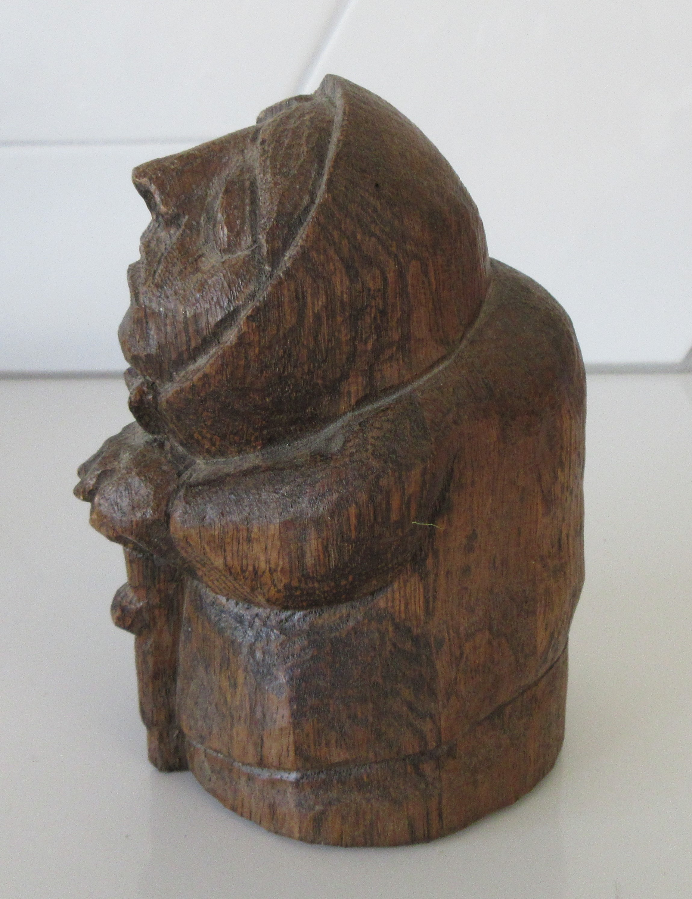 Niet of onleesbaar gesigneerd - Twee handgesneden houten Folk art figuurtjes  kopen? Bied vanaf 1!
