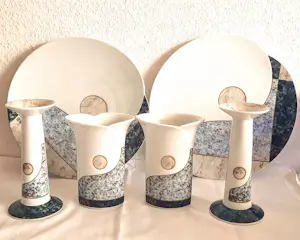 Hutschenreuther - Porzellan Set (6-teilig) 2 Platten 2 Vasen 2 Kerzenständer IG BCE Jubiläum kopen? Bied vanaf 48!