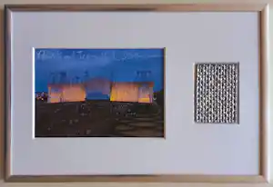 Christo - Wrapped Reichstag – gesigneerde (3x) artcard met stofstuk XL kopen? Bied vanaf 380!