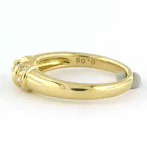 18k geel gouden ring bezet met briljant geslepen diamant 0.31ct kopen? Bied vanaf 700!