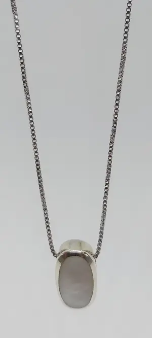 Italiaanse Zilveren (925) Collier met hanger ingelegd met parelmoer kopen? Bied vanaf 45!