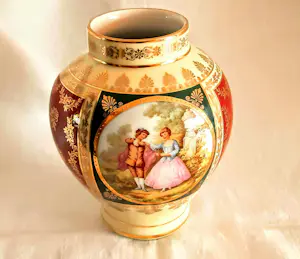 DW Karlsbader Porzellan - Vase Josef Kuba JKW Dekor Karlsbad handbemalt Galante Szene 40er Jahre kopen? Bied vanaf 85!