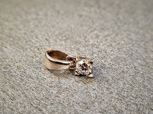 2507- wit-gouden 18 karaats solitairhanger - met briljant - 0.15ct - H/VS kopen? Bied vanaf 90!