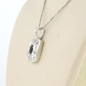 18k gouden collier en hanger met saffier en briljant geslepen diamant tot.0,24ct kopen? Bied vanaf 650!