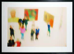 Gisella Klein - Foto, At the museum IV - Ingelijst verkocht voor € 86!