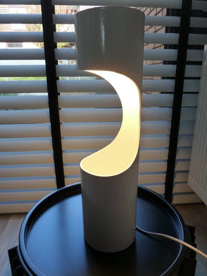 Niet of onleesbaar gesigneerd - Design tafellamp NEBU 70’s naar ontwerp van Erik van Buijtenen kopen? Bied vanaf 1!
