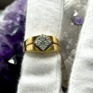 Ausgefallener Vintagering in 18 Karat Gelb -und Weißgold mit feinen Brillanten kopen? Bied vanaf 699!