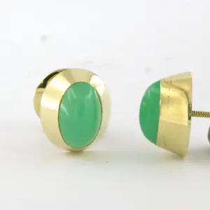 14k geel gouden oorknoppen bezet met chrysopraas – 5.7 gram kopen? Bied vanaf 410!