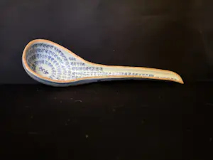 Niet of onleesbaar gesigneerd - CHINA; Blue & White Spoon, gemerkt verticaal zes karakter Kaishu kopen? Bied vanaf 1!