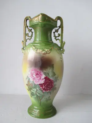 Niet of onleesbaar gesigneerd - Antieke vaas in Art Nouveau kopen? Bied vanaf 1!