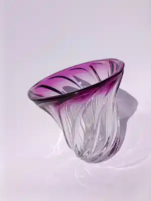 Val-Saint-Lambert - Vase modèle "Torsade", designer: René Delvenne. kopen? Bied vanaf 68!