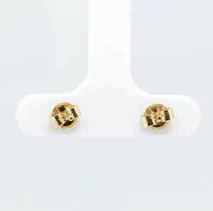 New brillant earrings in 14 Karat (585) yellowgold with natural fancy color kopen? Bied vanaf 650!