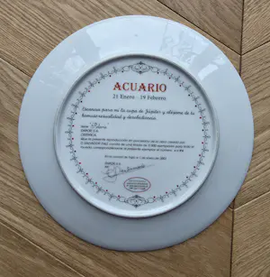 Salvador Dali - Porseleinen bord "Waterman/ Acuario" - diameter 21 cm - 75/5000 kopen? Bied vanaf 50!