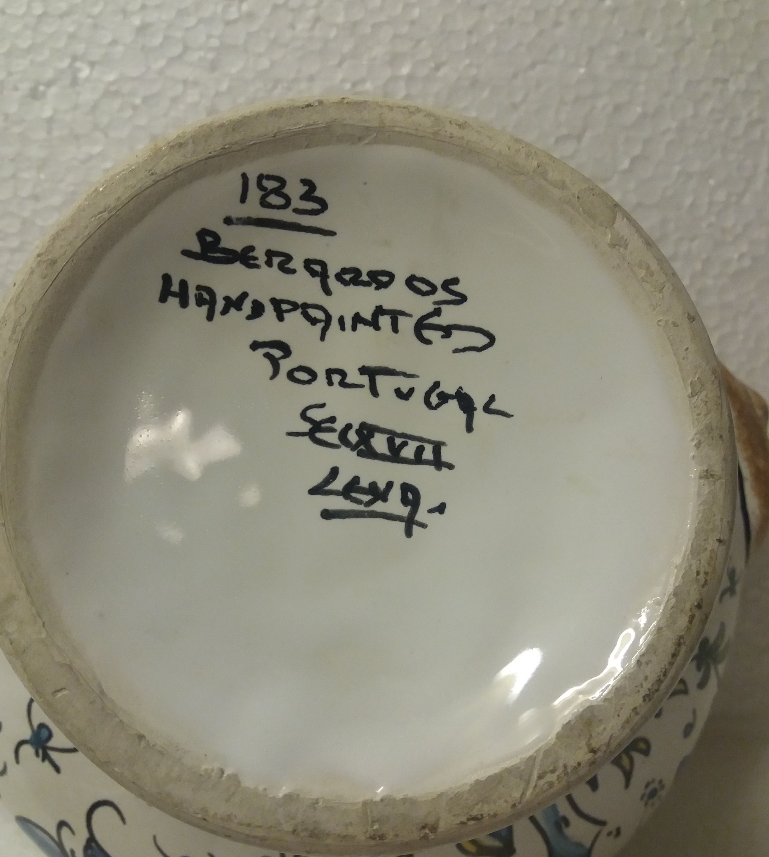 Niet of onleesbaar gesigneerd - Portugal Hand Painted Soup Tureen kopen? Bied vanaf 1!