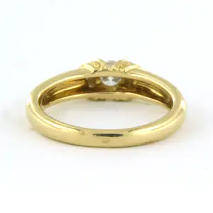 18k geel gouden ring bezet met briljant geslepen diamant 0.31ct kopen? Bied vanaf 700!