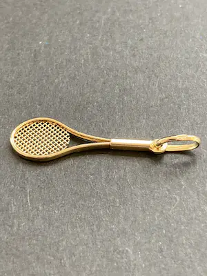 14  karaats geelgouden hanger, tennisracket kopen? Bied vanaf 55!