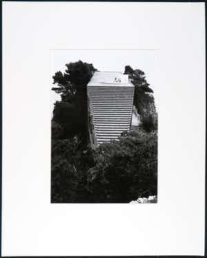 Günther Förg - Villa Malaparta, 1995 verkocht voor € 251!