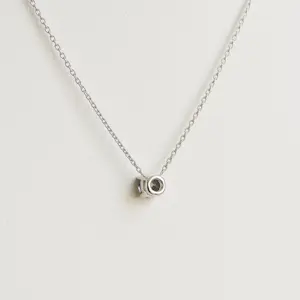 Saffieren hanger met ketting kopen? Bied vanaf 475!