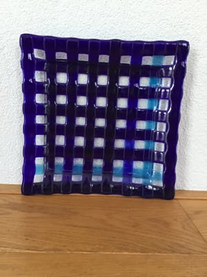 Niet of onleesbaar gesigneerd - Schaal, glas kopen? Bied vanaf 1!