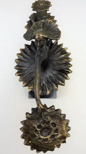 Corry Ammerlaan - Corry Ammerlaan bronzen sculptuur danseres met waaiers kopen? Bied vanaf 1!