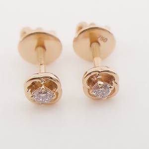 Pink Diamond Stud Earrings kopen? Bied vanaf 130!