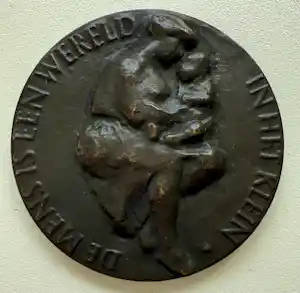Christina Nijland - bronzen penning | 'Geboortepenning' | 1962 (PENNINGKUNST) kopen? Bied vanaf 60!