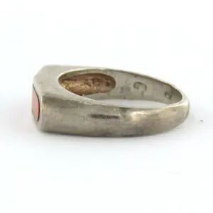 Zilveren ring versiert met rode emaille - ringmaat 16(50) kopen? Bied vanaf 1!