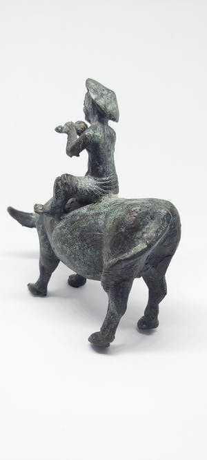 Brons (Onbekend) - Antieke Aziatische Yak Met Boer Rond 1930 kopen? Bied vanaf 85!