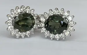 18-kt Witgouden oorbellen met groene saffier, ca 3,00 karaat en diamanten kopen? Bied vanaf 1100!