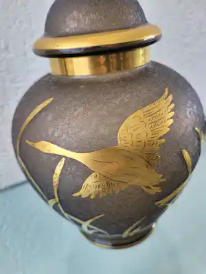 Adat - Artdeco stel pot met deksel en bord verkocht voor € 90!