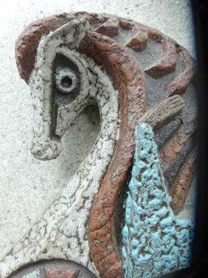 Joop Puntman - Unieke zeldzame wandplaquette - sculptuur van dansende figuur met paard kopen? Bied vanaf 250!