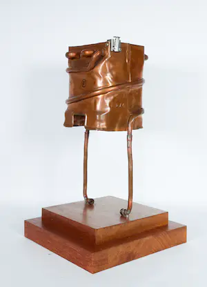 Harry Piller - Sculptuur van koper en hout, Zonder titel kopen? Bied vanaf 100!