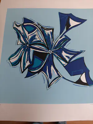 Maartje Wijngaarden - Zeefdruk, blauwe bloem kopen? Bied vanaf 35!