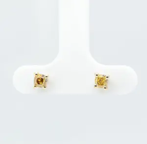 New brillant earrings in 14 Karat (585) yellowgold with natural fancy color kopen? Bied vanaf 650!