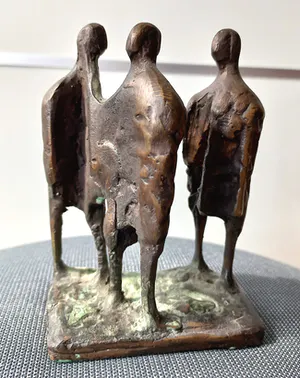 Wim Rijvers - Drie figuren, bronzen beeld kopen? Bied vanaf 150!