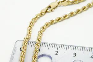 28 - 14 karaats geelgouden koordcollier kopen? Bied vanaf 950!
