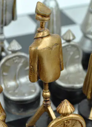 Salvador Dali - Surrealistisch schaakbord van Salvador Dali kopen? Bied vanaf 510!