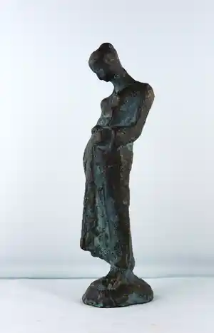 Srja Schoffelen - Sierlijk bronzen beeld van een zwangere vrouw verkocht voor € 540!
